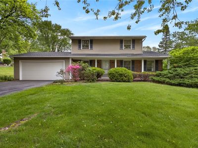 42 Chipping Rdg, Fairport, NY, 14450