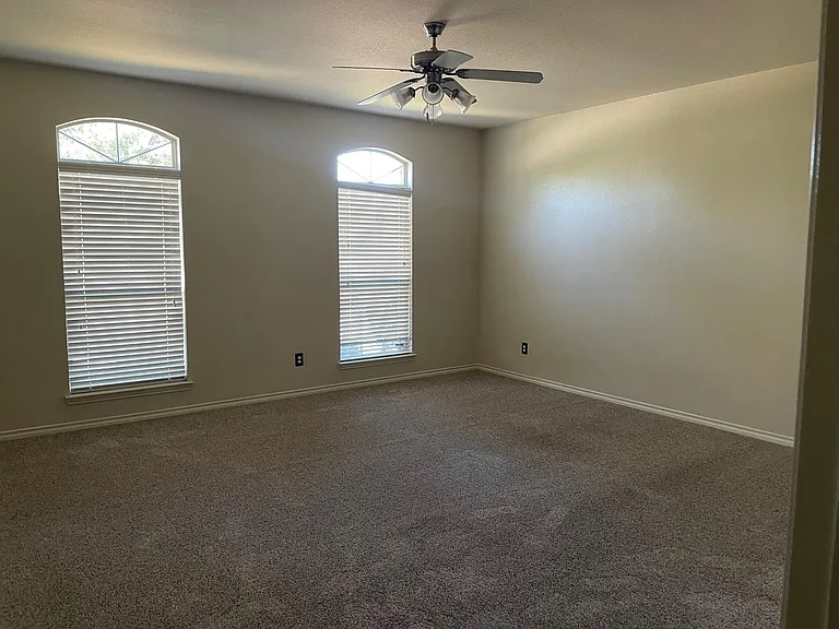 332 Kansas Trl — Photo 30