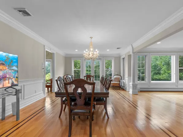 1 Euclid Road image 9 of 50