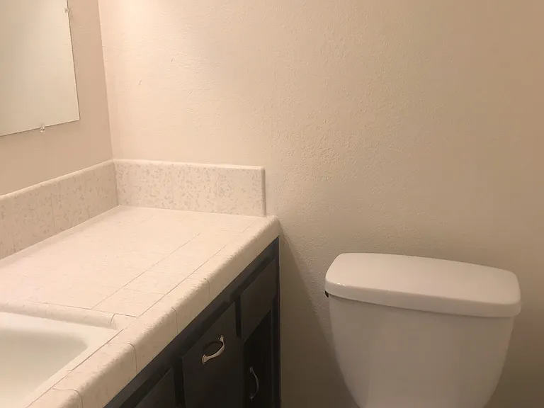 708 Givens Rd #7 — Photo 8