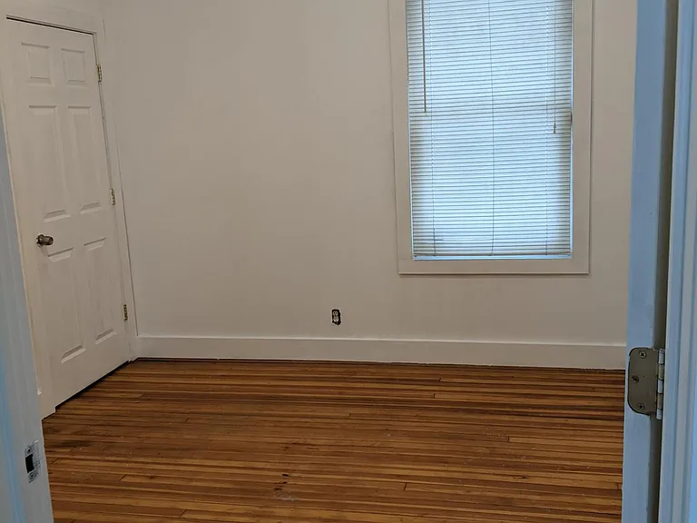 236 Lincoln Ave #1 — Photo 5