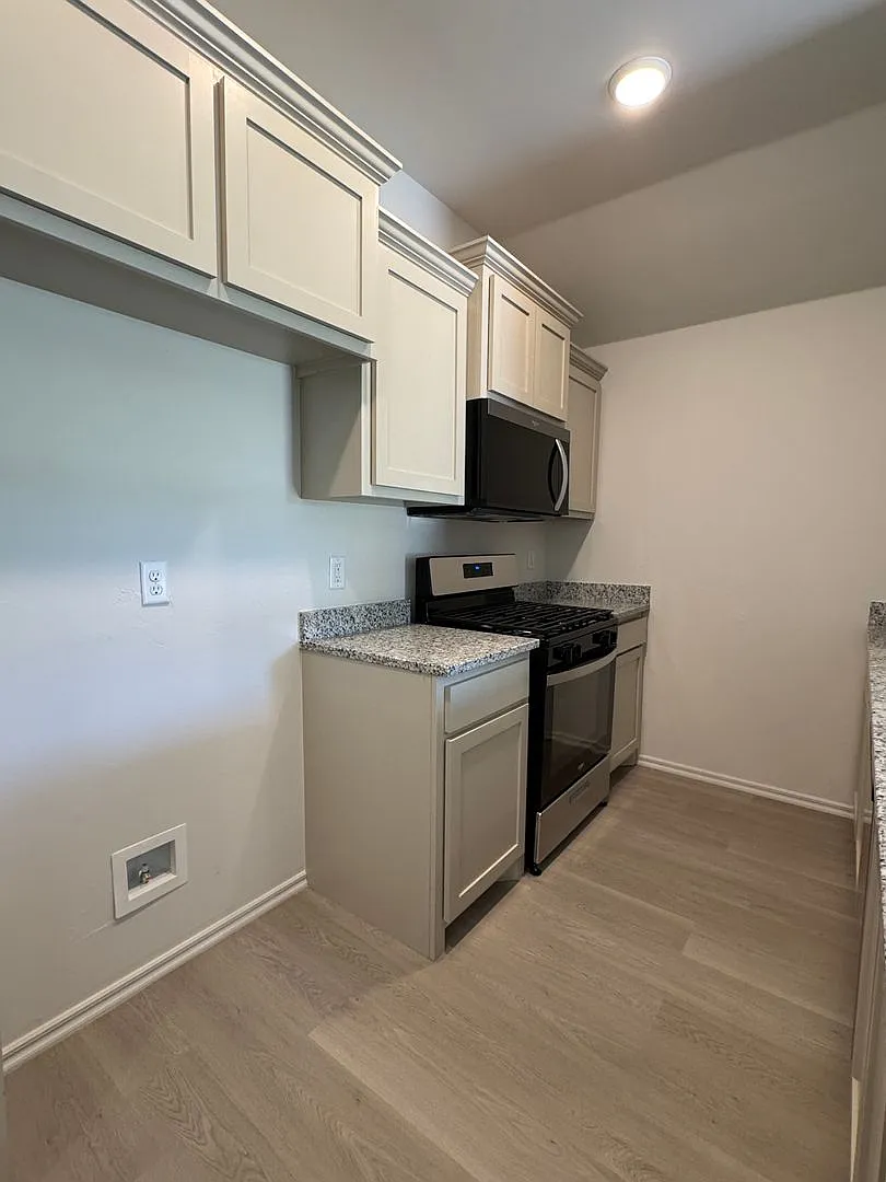 1815 Sw Jefferson Unit B - Coming Soon! — Photo 3