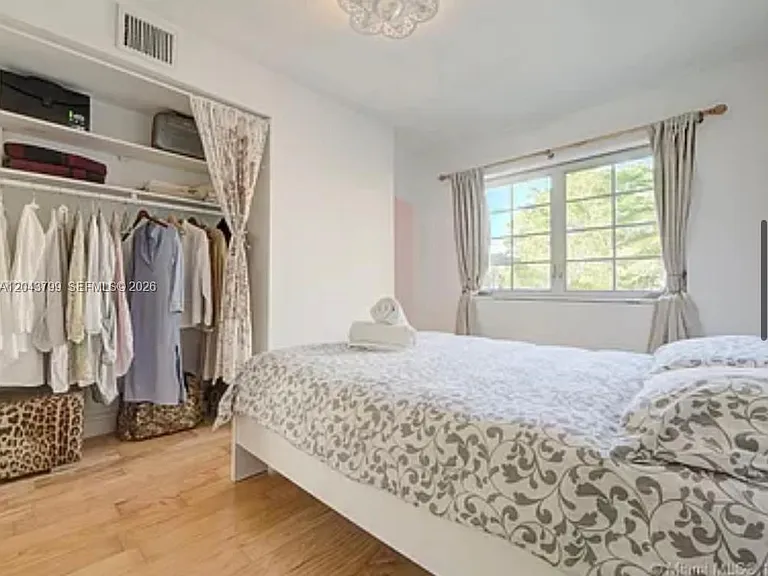 840 Michigan Ave #7 — Photo 12