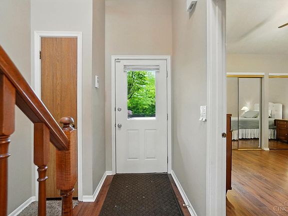 4th image of 5627 Dickens Dr
