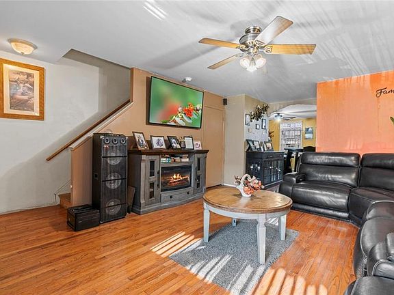 5th image of 525 Alabama Ave