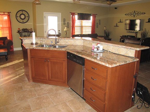4th image of 104 Mirante Dr