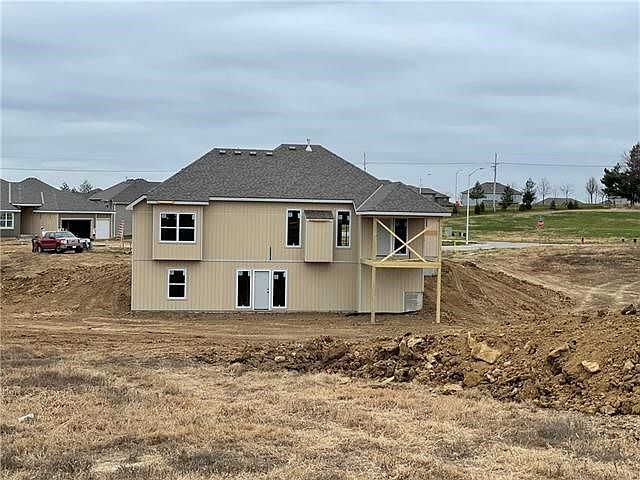 2nd image of 4914 NE 92nd Ct