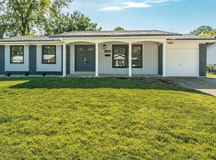 1406 Springhurst Dr, Florissant, MO