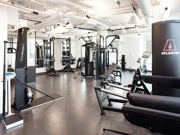 1 Union Sq S image 9 of 14