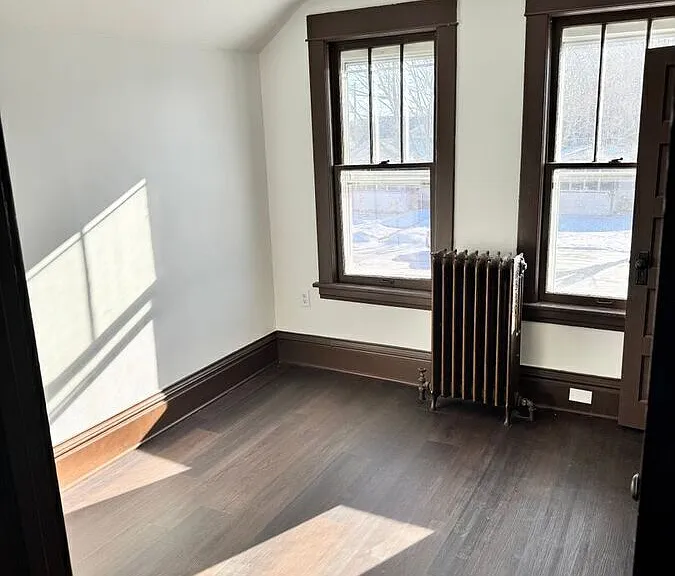 1021 Charles Ave #2 — Photo 4
