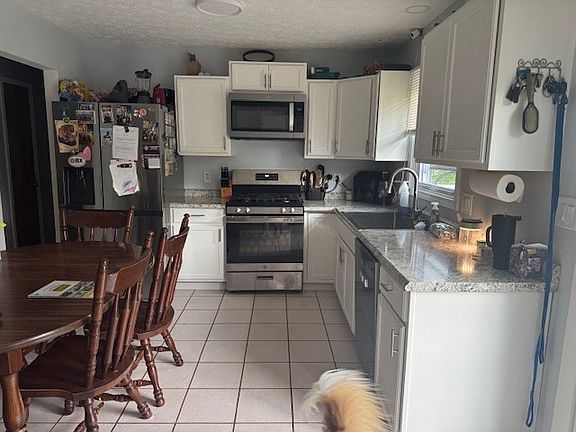 2nd image of 11101 Scarlet Ave