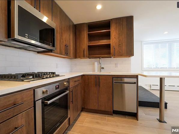 116 N Beverwyck Rd APT 8