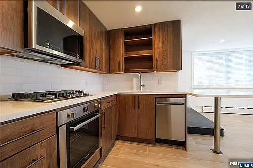 116 N Beverwyck Rd #8 Photo 1