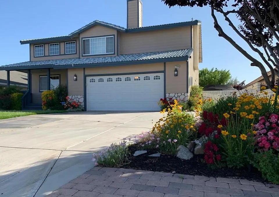 13960 Driftwood Dr