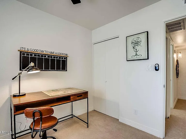7906 E Keim Dr — Photo 32