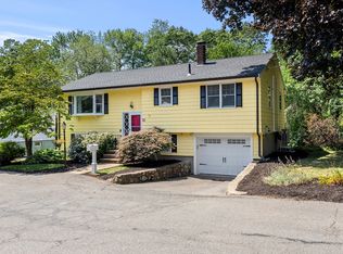 31 Barcelona Ave, Salem, MA 01970