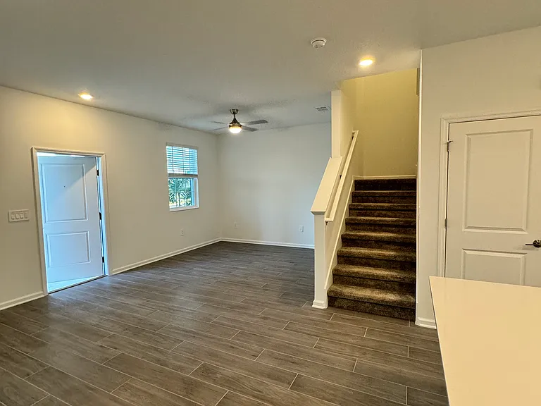 2571 Relaxing Ln — Photo 4