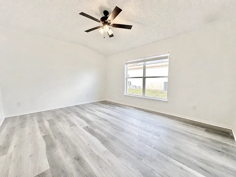 2871 Lockwood Blvd — Photo 15
