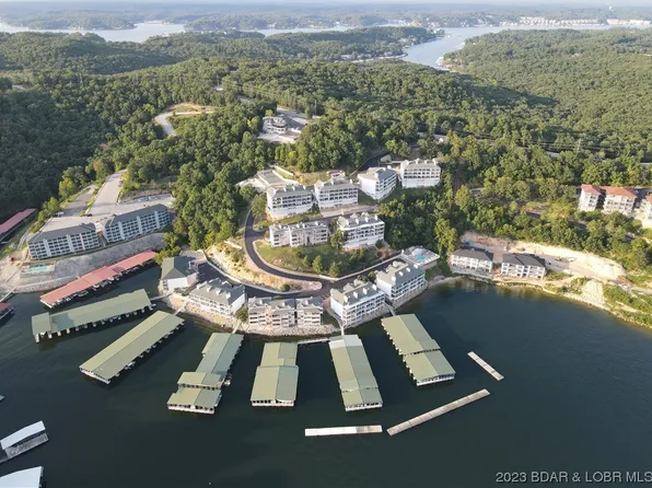 92 Emerald Bay Dr Unit 1-B, Lake Ozark, MO 65049