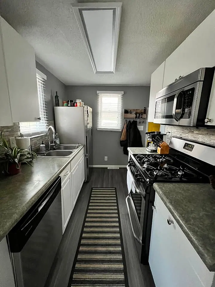 2 bed, 792 sqft, $1,500 — Photo 3
