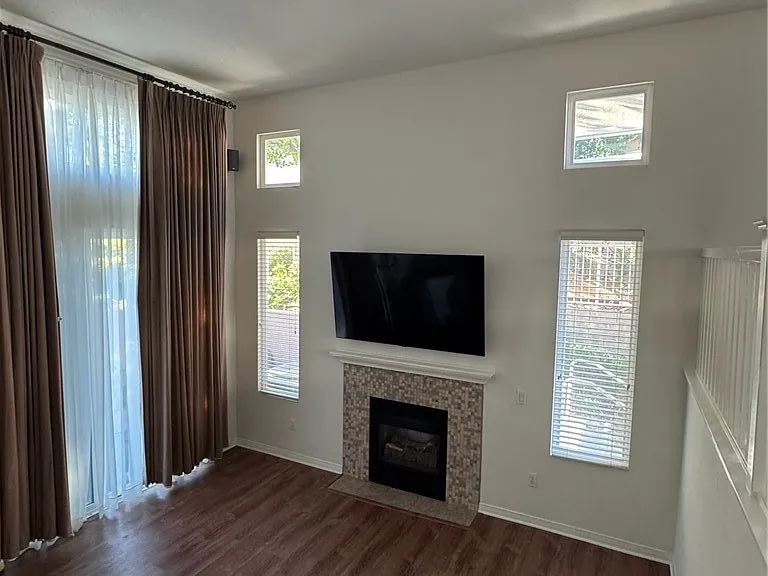 25709 Holiday Cir #A — Photo 1
