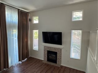 25709 Holiday Cir APT A, Stevenson Ranch, CA 91381