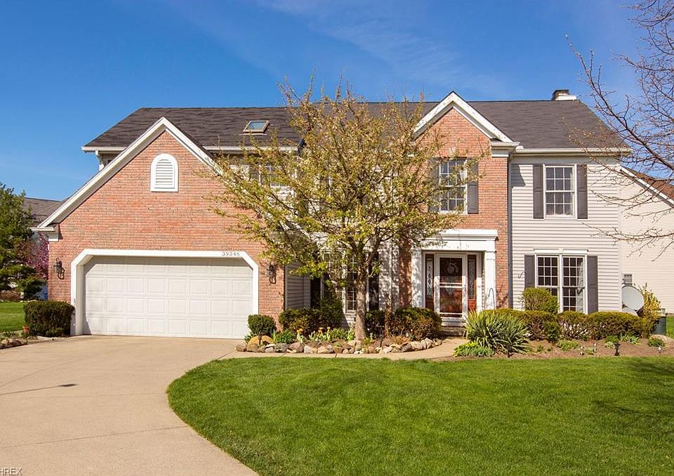1st image of 39346 Thornfield Dr