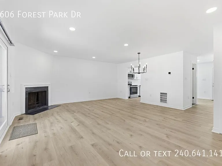 1606 Forest Park Dr — Photo 6