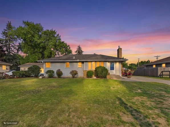 6306 Lee Ave N, Brooklyn Center, MN 55429