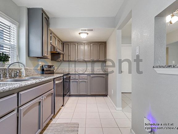 Updated Full Kitchen