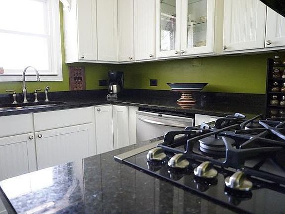 5th image of 7 Highland Dr