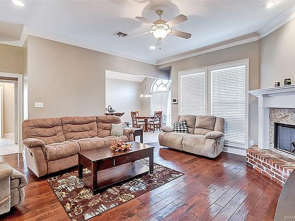 4th image of 4132 Courtland Way