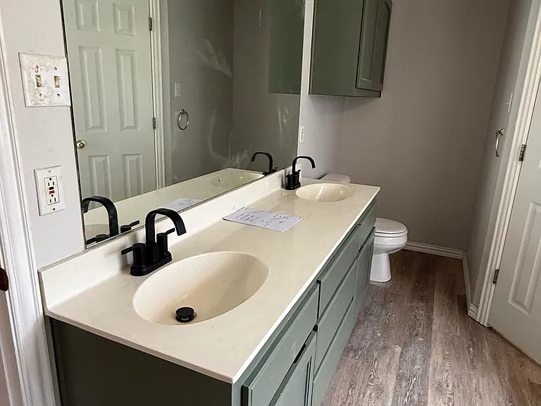 1020 Brookhaven Dr — Photo 6