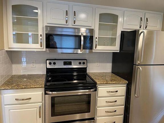 2nd image of 1334 W 137th St