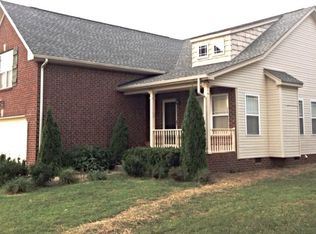 1231 Curtis Dr, Lebanon, TN 37087