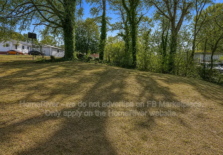 817 Chandler Ave — Photo 15