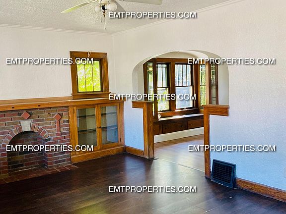3rd image of 2114 Oberlin Ave