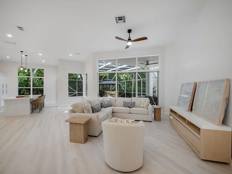 143 Sunset Bay Dr — Photo 5