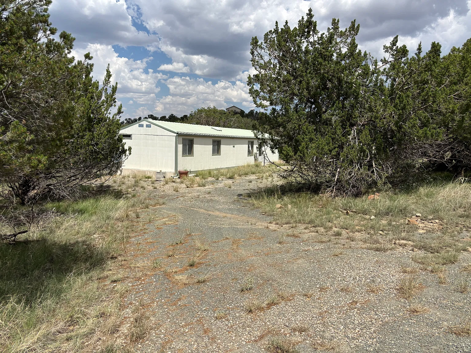3 bed, 936 sqft, $1,549 — Photo 4