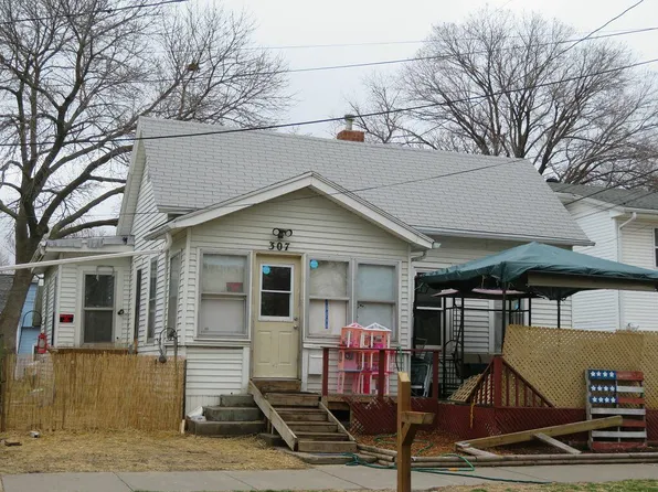 307 S 9th St, Council Bluffs, IA 51501