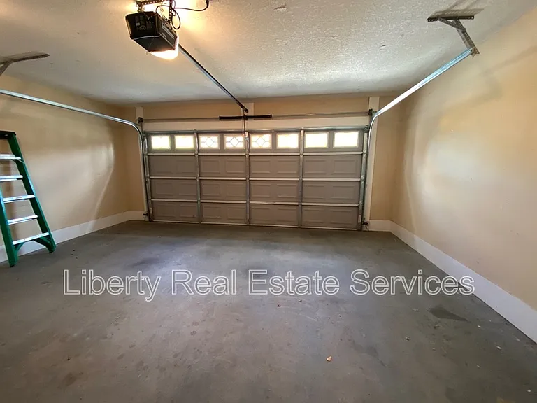 178 Winchester Way SE — Photo 16