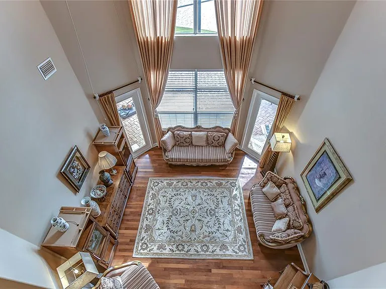 10602 Cayman Isle Ct — Photo 35