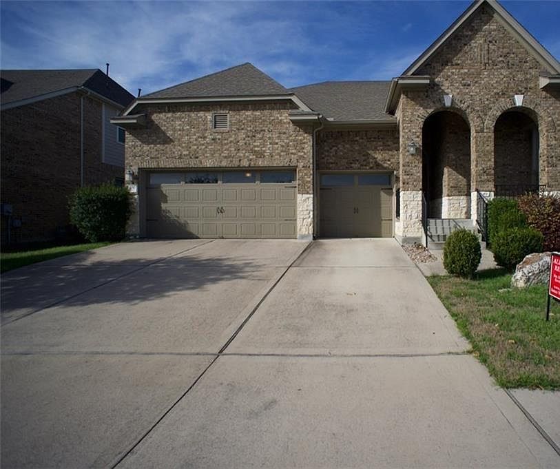 1st image of 400 Highland Horizon