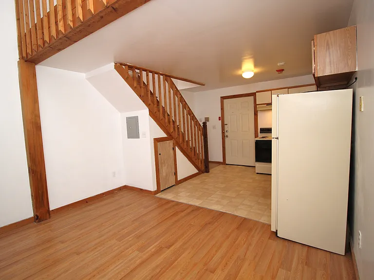 37 S Main St #7 — Photo 3
