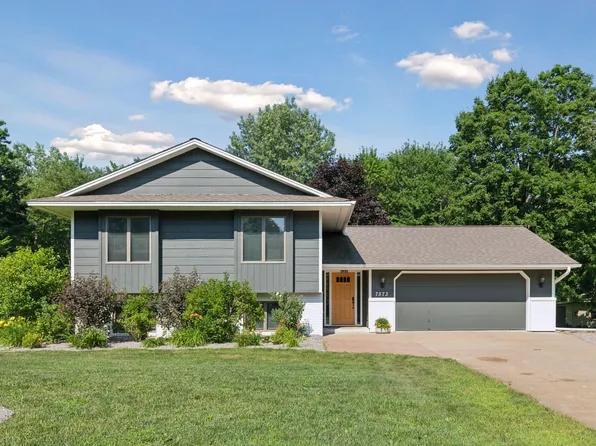 7573 Patti Dr, Lino Lakes, MN 55014