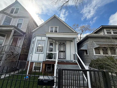 5942 S Justine St Photo 1