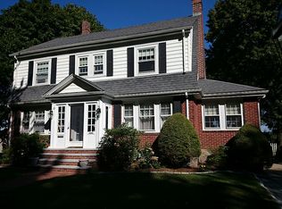 69 Bellevue Hill Rd, West Roxbury, MA 02132