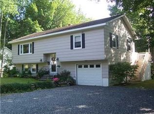 26 Parcher St, Ellsworth, ME 04605