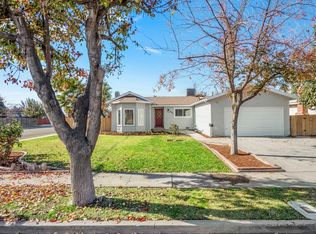 1916 Stratford Way, Hanford, CA 93230