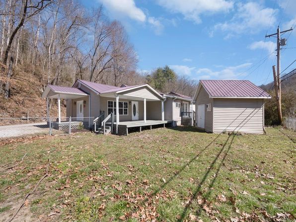 44 Pirate Dr, Neon, KY 41840